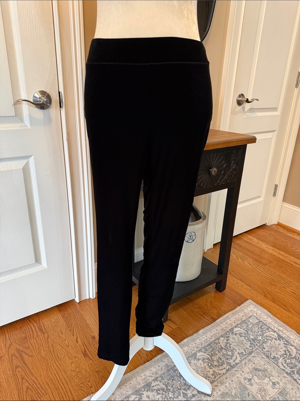 Soma Black Velour Pull-On Pants Women’s Small Stretch Lounge Velvet Look